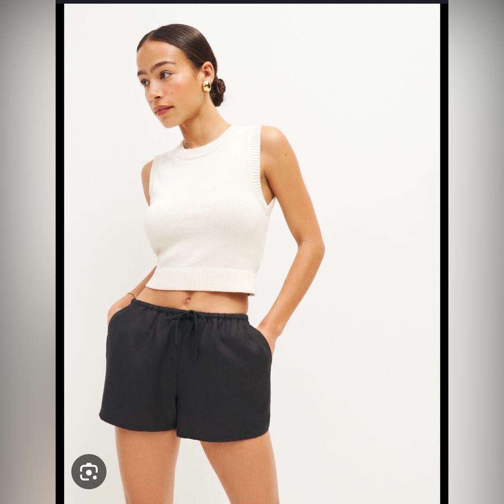 Reformation Zoey Linen Short in Black (S)